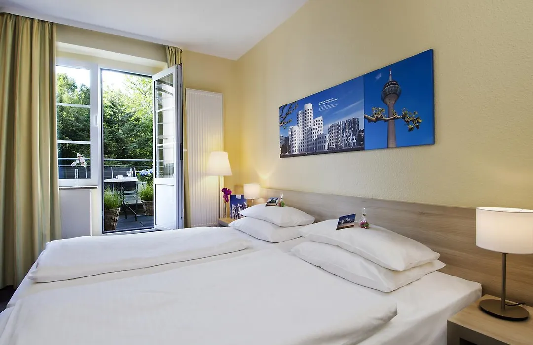 Hotel Am Hofgarten-1