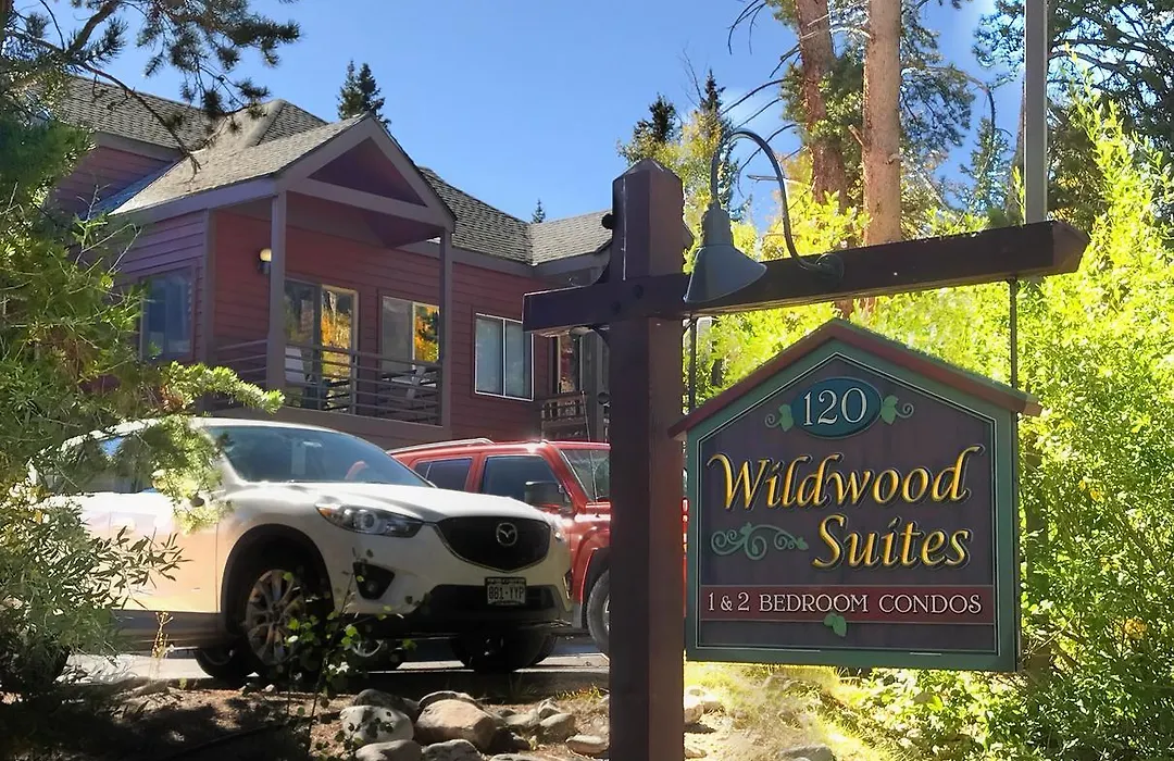 Breck Creekside At Wildwood Suites-1