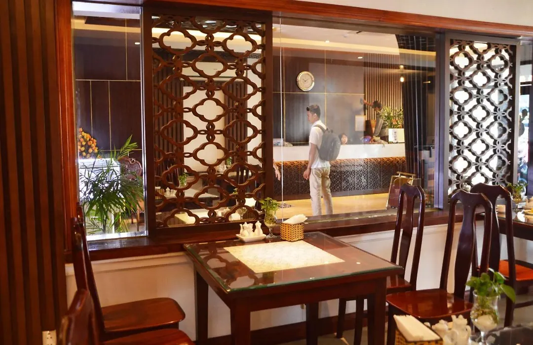 Phu Tho Hotel-1