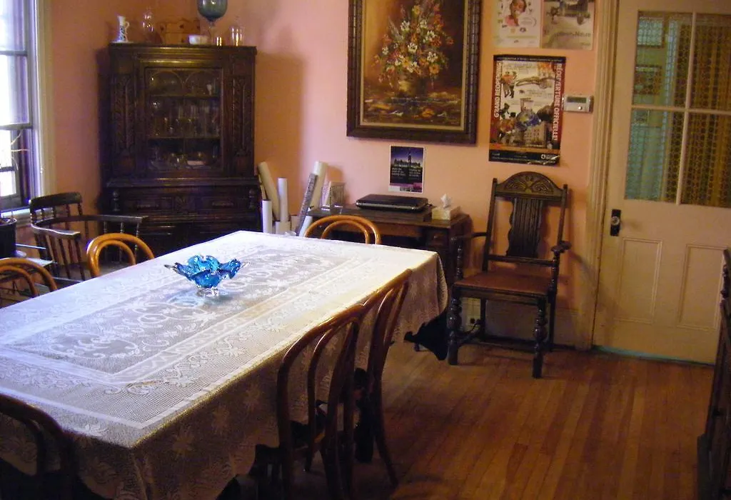 Auberge Des Arts Bed And Breakfast-1