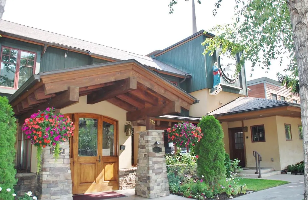 Annabelle Inn-1