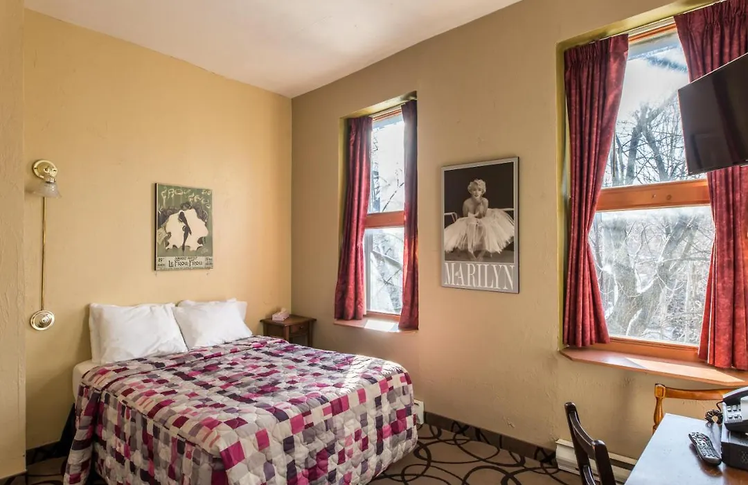 Hotel Champ De Mars Montreal-1