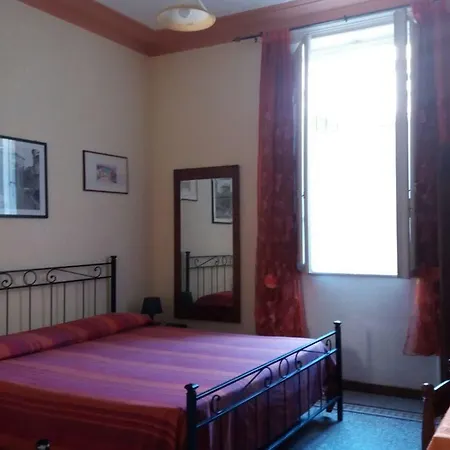 Stella'S House-2