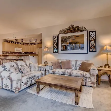 Corral At Breckenridge #102E - Access To Hot Tub - Close To Town-2
