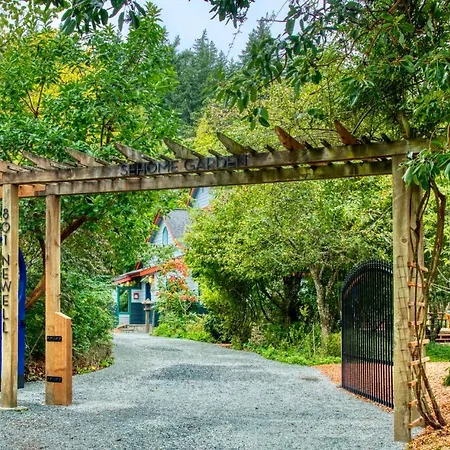 Sehome Garden Inn-3
