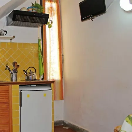 Max Apartments-2