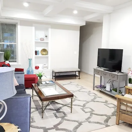 Spacious & Bright Home In Bloomingdale/ Truxton Dc-2