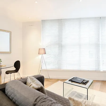 Trafalgar Square By Excel Apartments-3