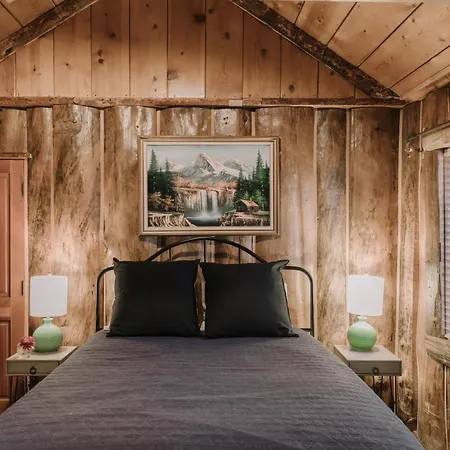 Oak Knoll Lodge-3