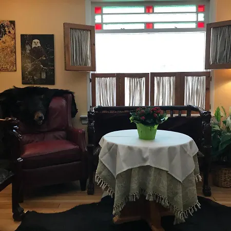 Holiday Lodge Bed And Breakfast-2