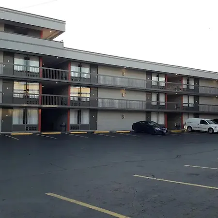 Clarion Pointe University/Expo-3