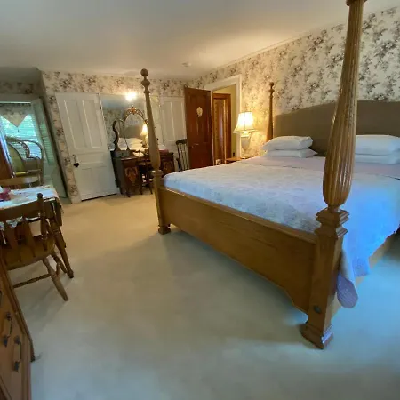 Bernard Gray Hall Bed And Breakfast-2