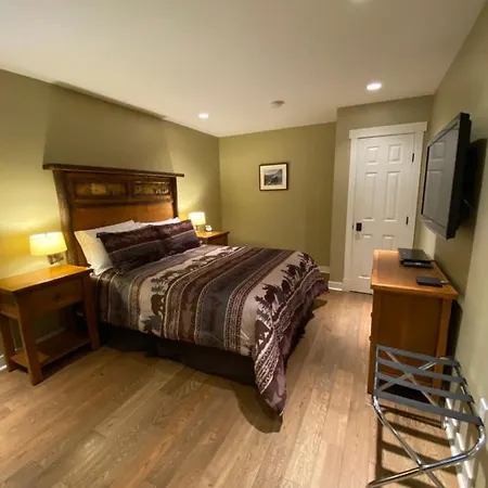 Fitzhugh House Guest Accomodation-2