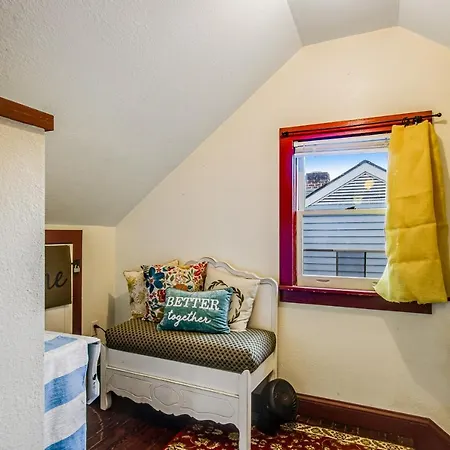 The Studio On Taylor-3