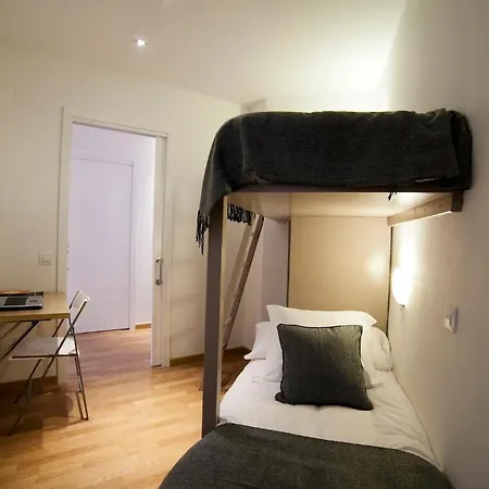 Serennia Apartamentos Ramblas - Placa Catalunya-2