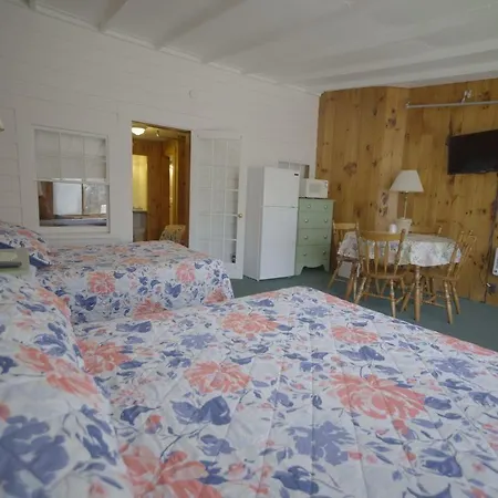 Betty Doon Motor Hotel-3