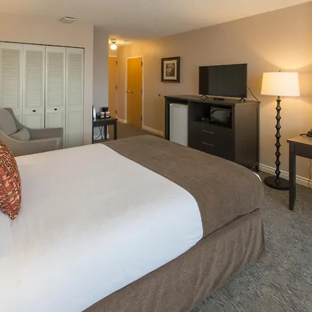 The Embassy Inn-2
