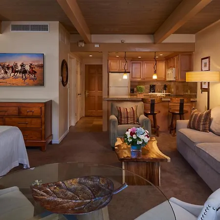 Aspen Square Condominium Hotel-3