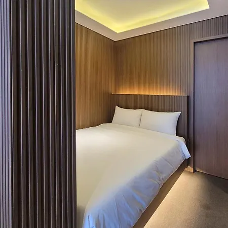 Uh Suite The Myeongdong-2