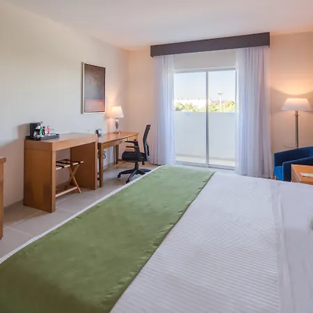 Wyndham Garden Playa Del Carmen-2