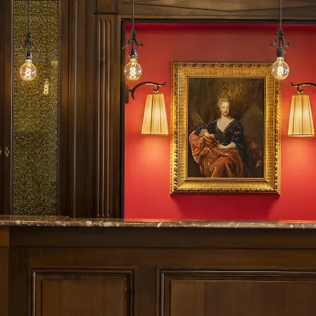 Hotel Ducs De Bourgogne-3