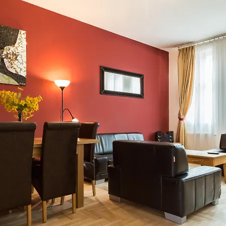 Gozsdu Court Budapest-2