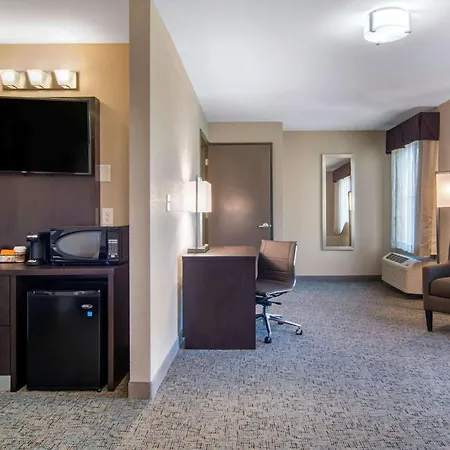 Clarion Inn & Suites Atlanta Downtown-3