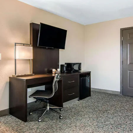 Clarion Inn & Suites Atlanta Downtown-3