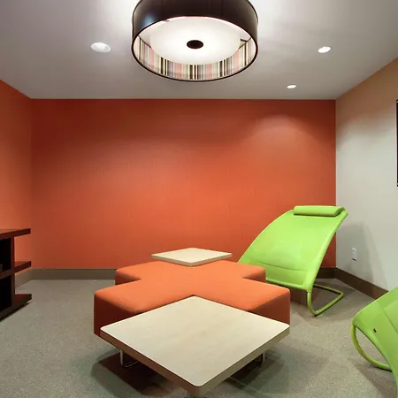 Comfort Inn & Suites Baltimore-2