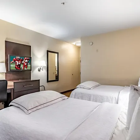 Red Roof Inn Plus+ San Antonio Downtown - Riverwalk-2