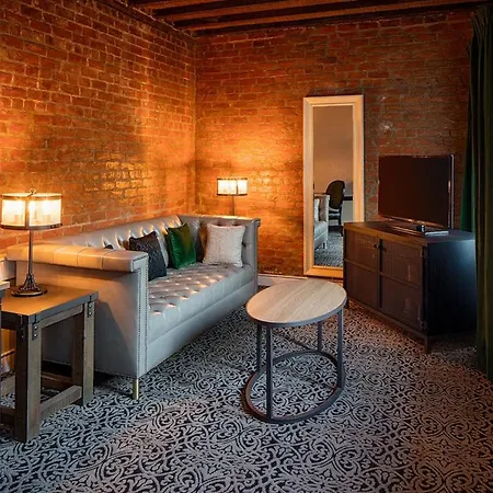 Holiday Inn Hotel French Quarter-Chateau Lemoyne By Ihg-3
