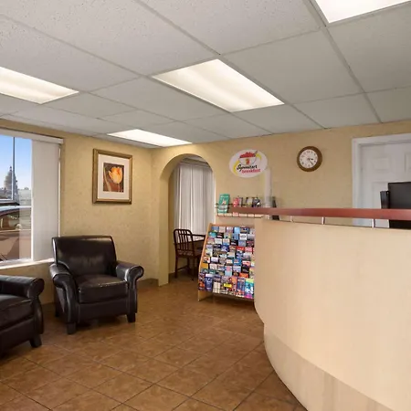Super 8 By Wyndham Austin Downtown/Capitol Area-3