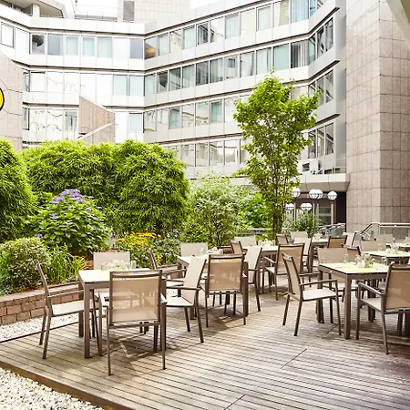 Clayton Hotel Duesseldorf City Centre-2