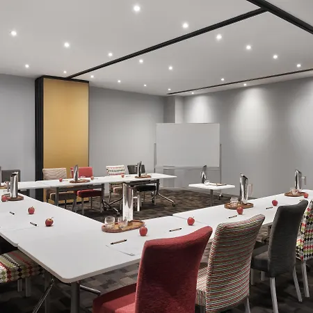 Punthill Apartment Hotel - Little Bourke-2