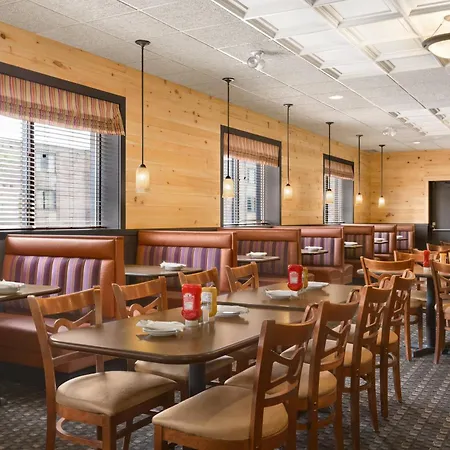 Days Inn By Wyndham Fallsview-2