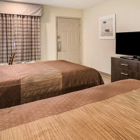 Quality Inn & Suites Dallas-Cityplace-3