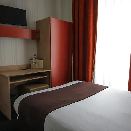 Hotel Des Trois Gares-3