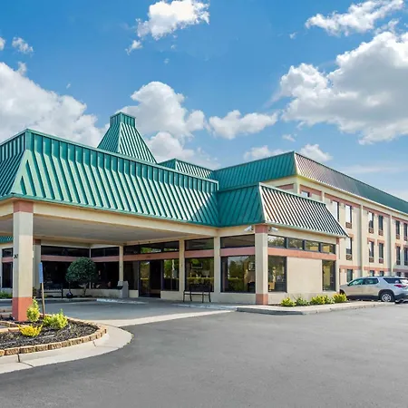 Quality Inn & Suites Olde Town-2