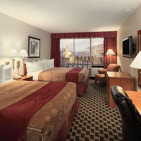 Travelodge By Wyndham Nanaimo-2