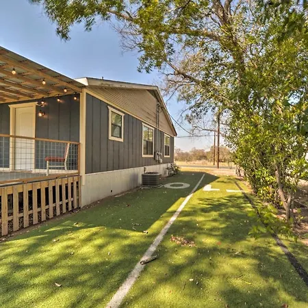 The Barn Texas Wine Country Vacation Rental-2