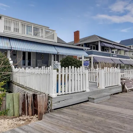 Beach Walk On The Ocean-3