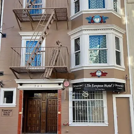 European Hostel-3