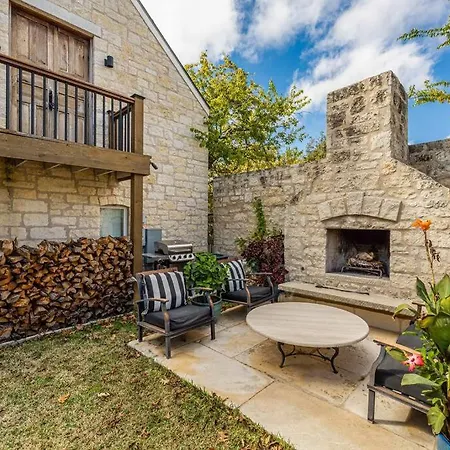 Historic Luxury 5Br Estate In Downtown Fredericksburg W Sunday House, Outdoor Fire Pit The Lincoln Street Inn By Boutiq-2