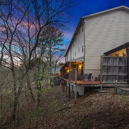The Lookout Lodge-3