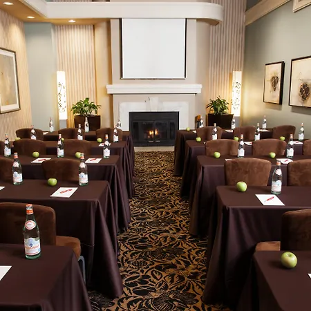 The Alexis Royal Sonesta Hotel Seattle-3