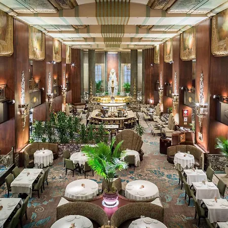 Hilton Cincinnati Netherland Plaza-3