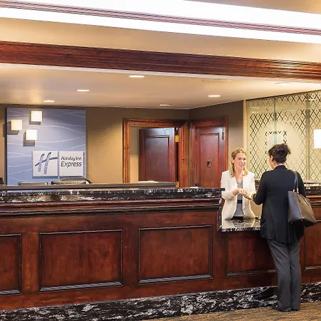 Holiday Inn Express Philadelphia-Midtown By Ihg-3