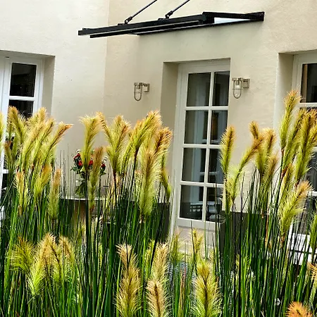 Hotel La Lanterne & Spa By Timhotel-3