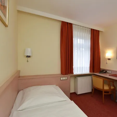 Hotel Adria Muenchen-2