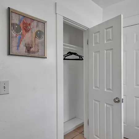Cactus Room - Private Entrance-3